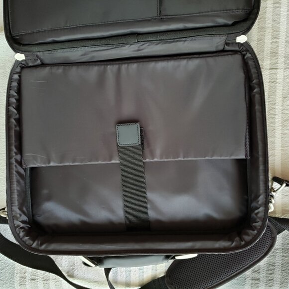 Samsonite computer bag, black fabric, up to 17 in laptop - Picture 4 of 6